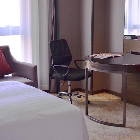 The Qube Hotel Shanghai Xinqiao Bagian luar foto