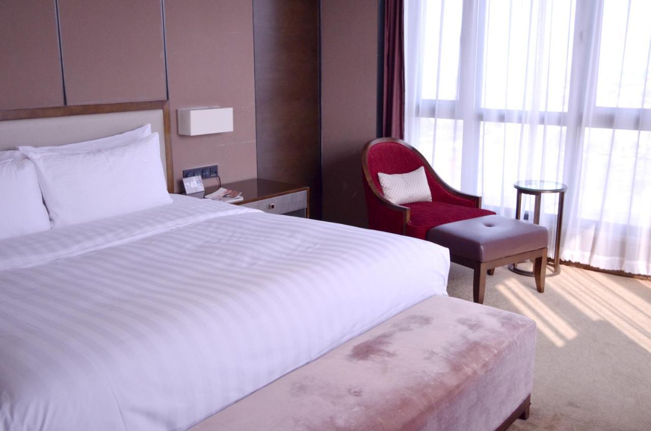 The Qube Hotel Shanghai Xinqiao Bagian luar foto