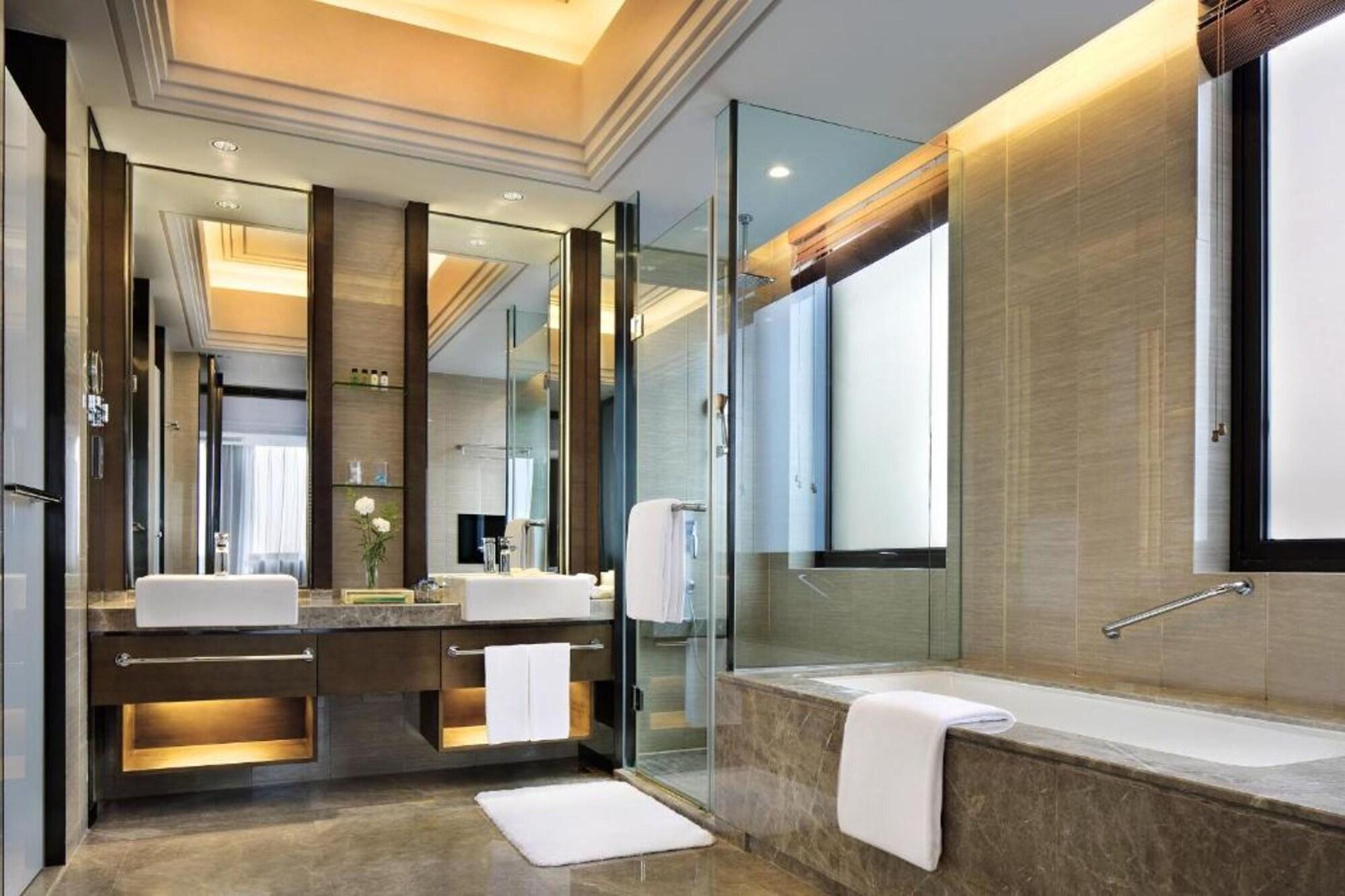 The Qube Hotel Shanghai Xinqiao Bagian luar foto