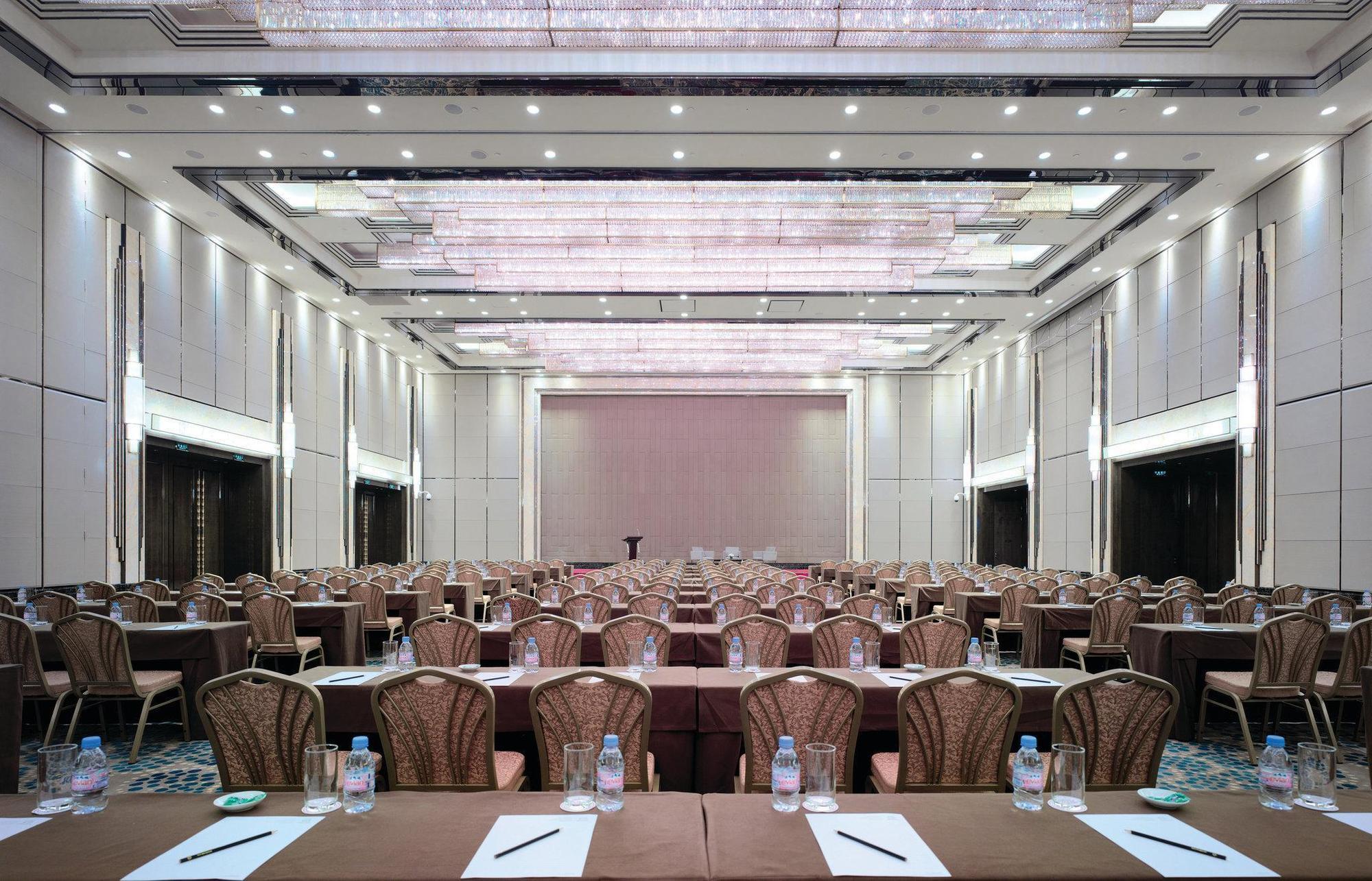 The Qube Hotel Shanghai Xinqiao Bagian luar foto
